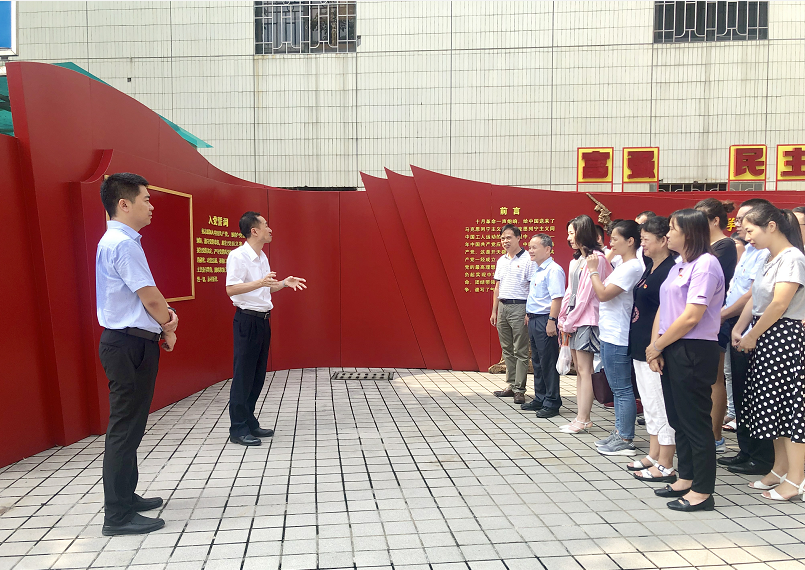 鎮(zhèn)企共建：參觀黃閣紅色基地，踐行廣纜志愿服務